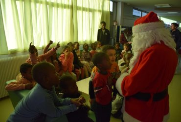 PÈRE NOËL DANS LES ÉCOLES ET ACCUEILS DE LOISIRS